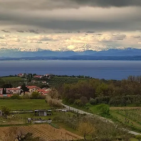 Natura Sea View *